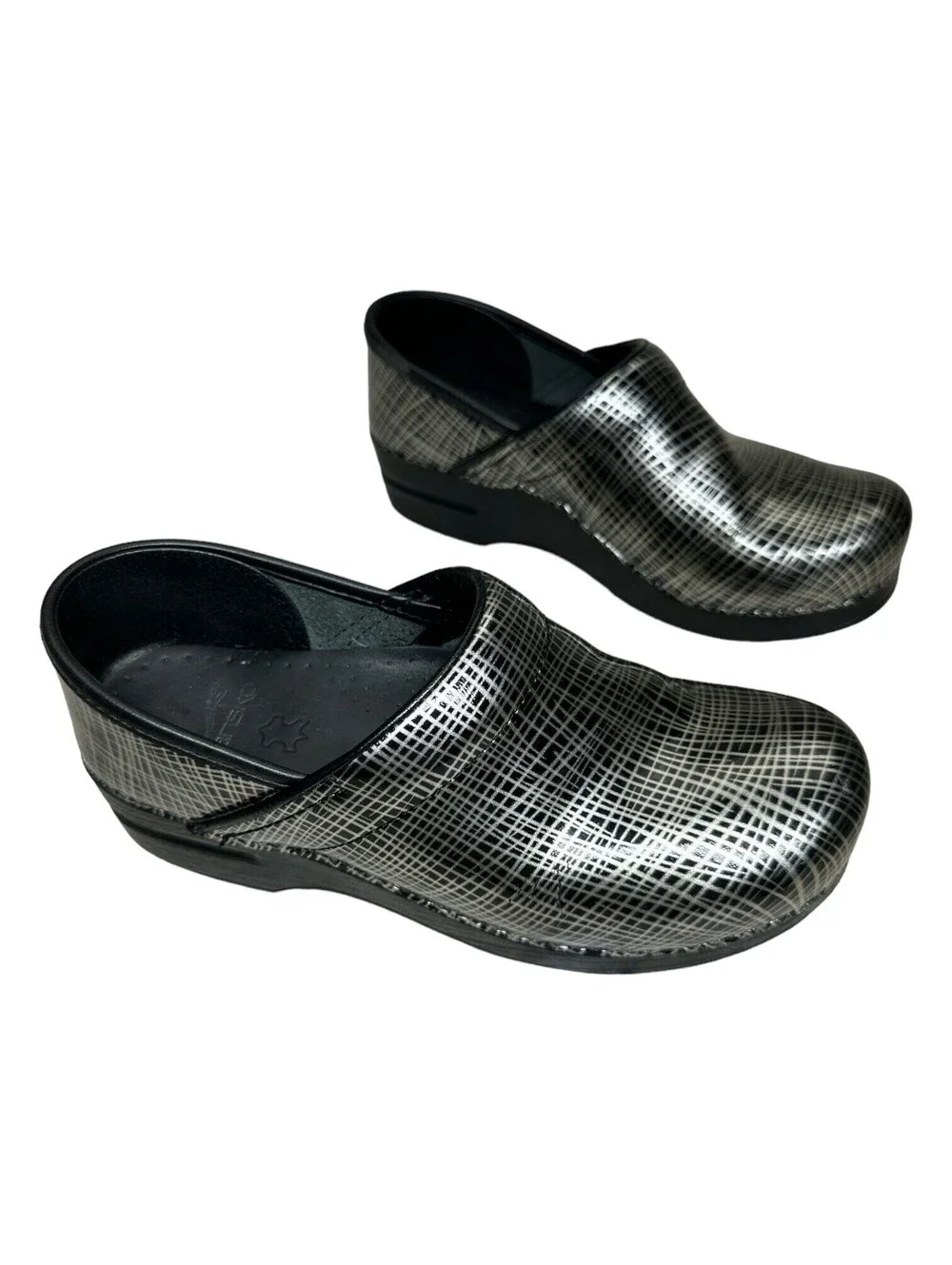 DANSKO Professional Clogs Crisscross Cross Hatch Patent Leather 38/ US 7.5-8